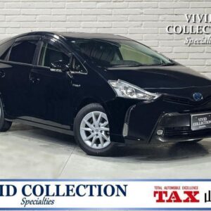 2019 Toyota Prius Alpha black hybrid used car Japan export