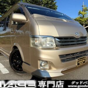 2011 Toyota Hiace Van gold gasoline used car Japan export
