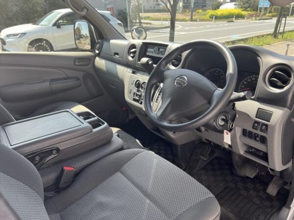 Ref:AUX-17201717 NISSAN NV350CARAVAN VAN 2018 - Image 17