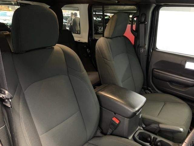 Ref:AUX-17209437 CHRYSLER JEEP JEEP WRANGLER UNLIMITED 2021 - Image 4