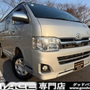 2011 Toyota Hiace Van silver diesel used car Japan export