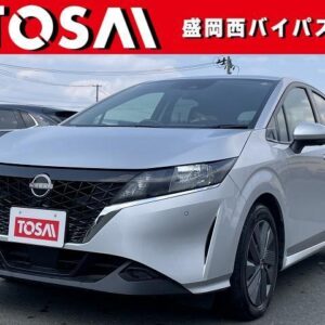 2022 Nissan Note silver hybrid used car Japan export