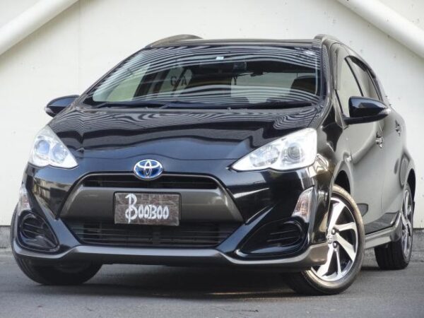 Ref:AUX-17469890 TOYOTA AQUA 2014
