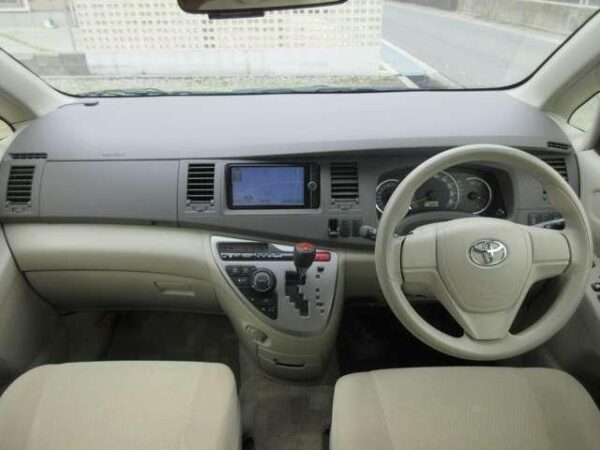 Ref:AUX-17481686 TOYOTA ISIS 2013 - Image 16