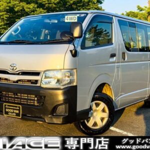 2012 Toyota Hiace Van silver diesel used car Japan export