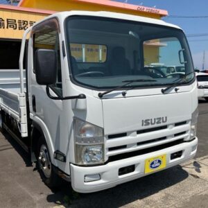 2011 Isuzu Elf Truck white diesel used car Japan export
