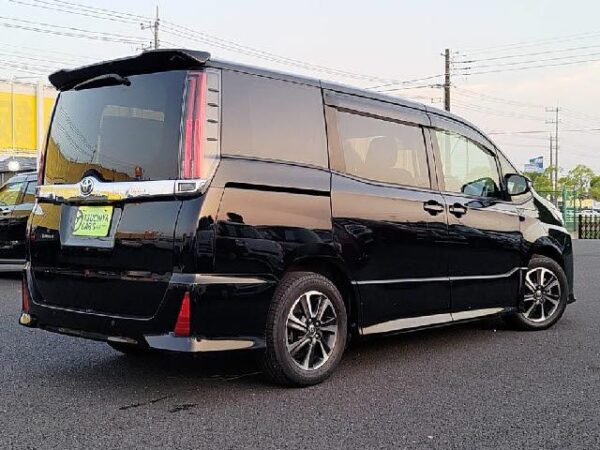Ref:AUX-17793202 TOYOTA NOAH 2020 - Image 2