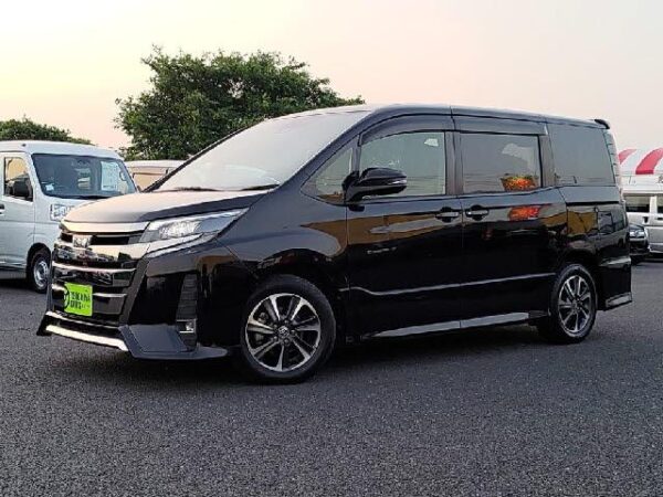 Ref:AUX-17793202 TOYOTA NOAH 2020