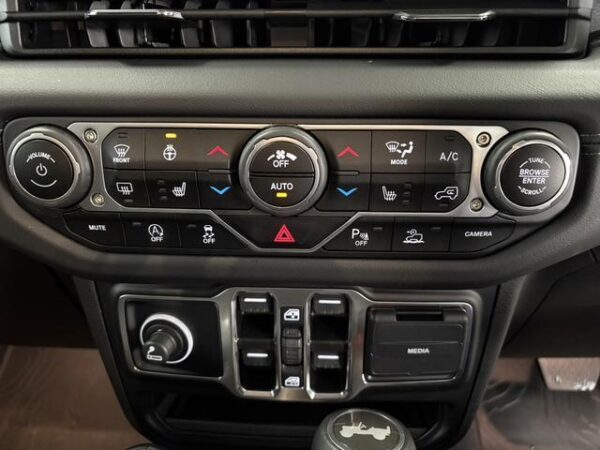 Ref:AUX-17844481 CHRYSLER JEEP JEEP WRANGLER UNLIMITED 2024 - Image 14