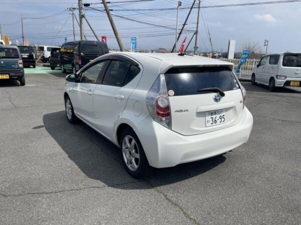Ref:AUX-17906933 TOYOTA AQUA 2014 - Image 11