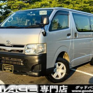 2013 Toyota Hiace Van silver diesel used car Japan export