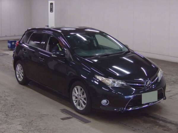 Ref:AUX-17940038 TOYOTA AURIS 2012