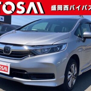 2022 Honda Shuttle silver hybrid used car Japan export