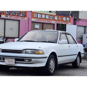 1990 Toyota Carina white gasoline used car Japan export