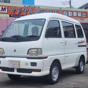 1995 Mitsubishi Bravo white gasoline used car Japan export