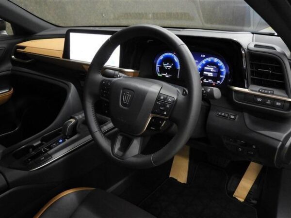 Ref:AUX-18000237 TOYOTA CROWN CROSSOVER 2023 - Image 12