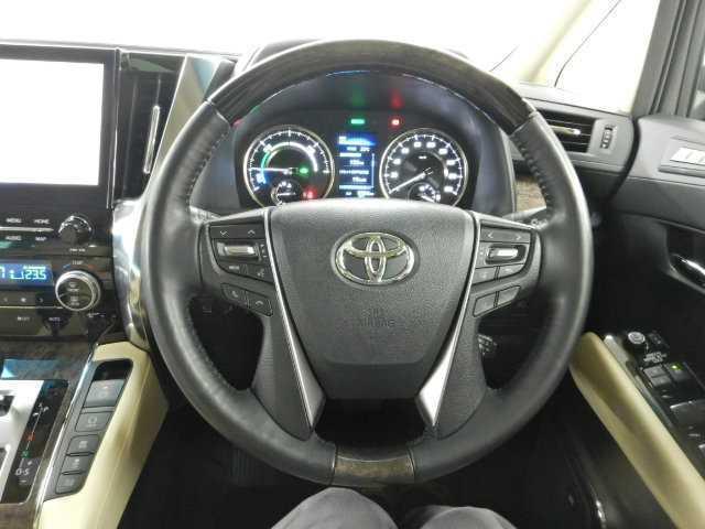 Ref:AUX-18054276 TOYOTA ALPHARD HYBRID 2023 8 Ref:AUX-18054276 TOYOTA ALPHARD HYBRID 2023 - Image 8