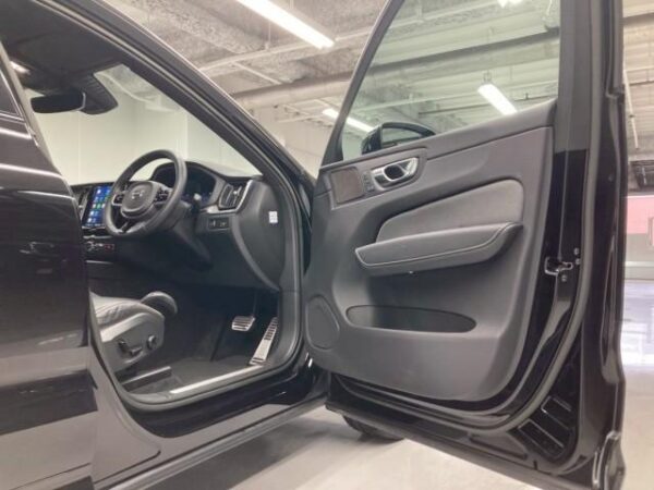 Ref:AUX-18129644 VOLVO XC60 2022 - Image 15