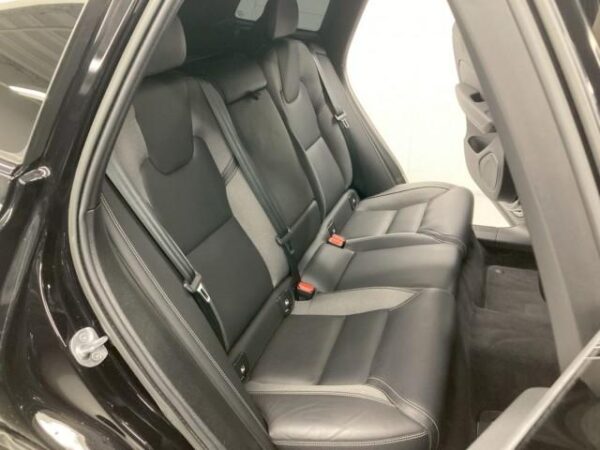 Ref:AUX-18129644 VOLVO XC60 2022 - Image 5