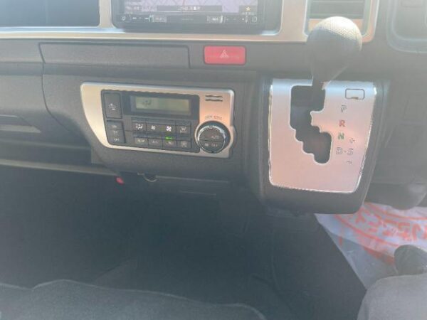 Ref:AUX-18129758 TOYOTA HIACE WAGON 2018 - Image 14