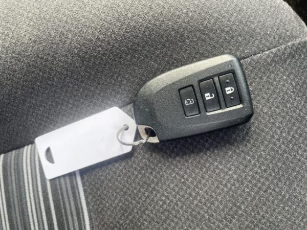 Ref:AUX-18129926 TOYOTA SPADE 2015 - Image 9
