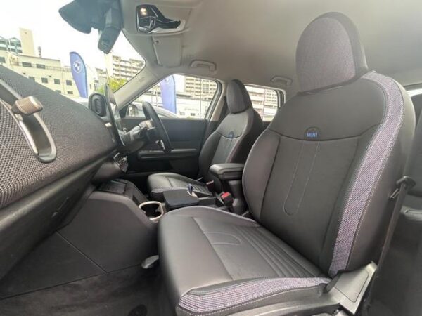 Ref:AUX-18142103 MINI MINI 2024 - Image 11