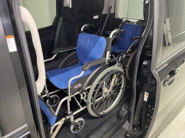 Ref:AUX-18143587 TOYOTA VOXY 2014 - Image 15