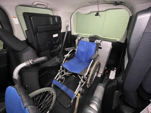 Ref:AUX-18143587 TOYOTA VOXY 2014 - Image 17