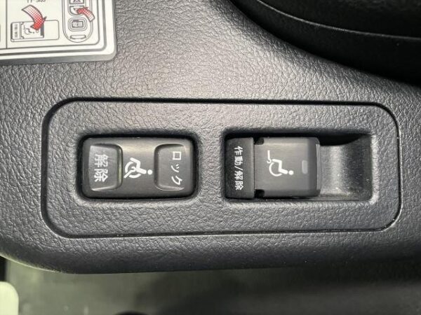 Ref:AUX-18143587 TOYOTA VOXY 2014 - Image 20