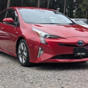 2016 Toyota Prius red hybrid used car Japan export
