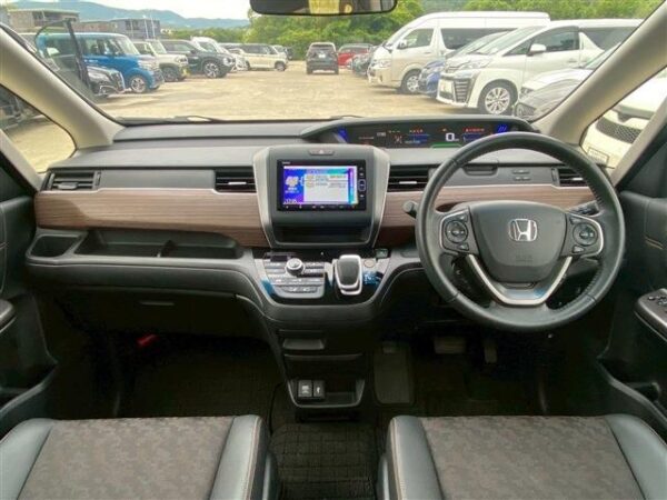 Ref:AUX-18189455 HONDA FREED HYBRID 2022 - Image 2