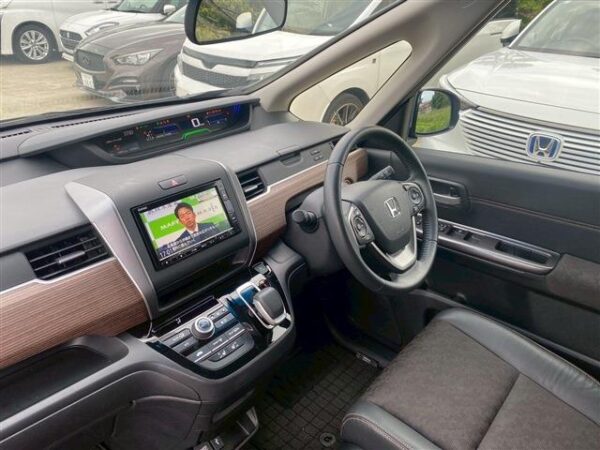 Ref:AUX-18189455 HONDA FREED HYBRID 2022 - Image 11
