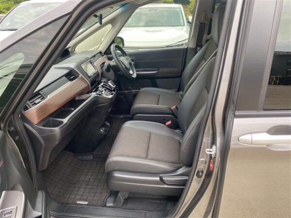 Ref:AUX-18189455 HONDA FREED HYBRID 2022 - Image 12