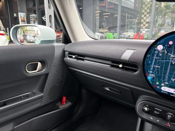 Ref:AUX-18199414 MINI MINI 2024 - Image 14