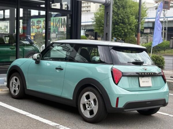 Ref:AUX-18199414 MINI MINI 2024 - Image 7