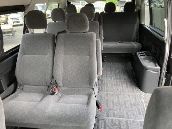 Ref:AUX-18200308 TOYOTA HIACE WAGON 2023 - Image 12