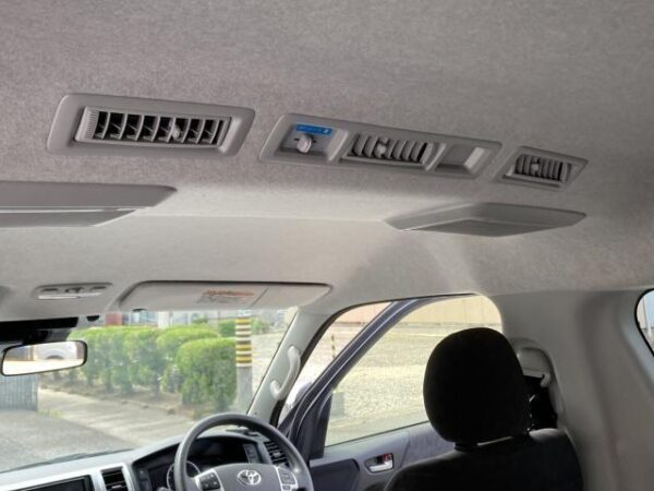 Ref:AUX-18200308 TOYOTA HIACE WAGON 2023 - Image 15