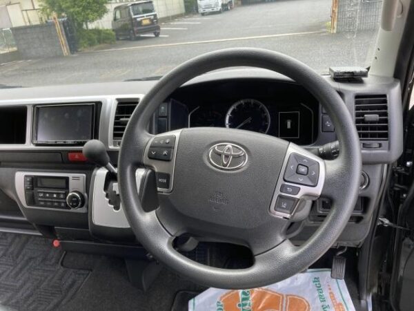 Ref:AUX-18200308 TOYOTA HIACE WAGON 2023 - Image 19