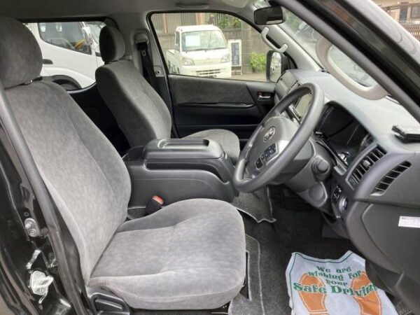 Ref:AUX-18200308 TOYOTA HIACE WAGON 2023 - Image 6