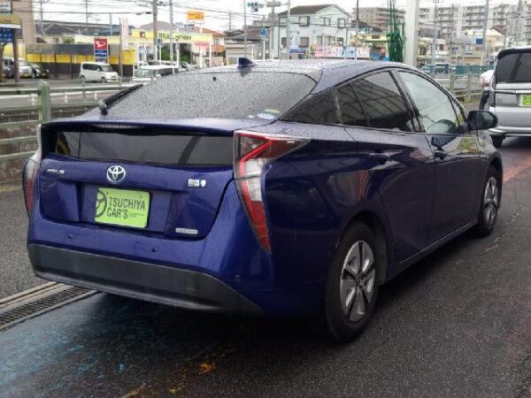 Ref:AUX-18200419 TOYOTA PRIUS 2016 - Image 2