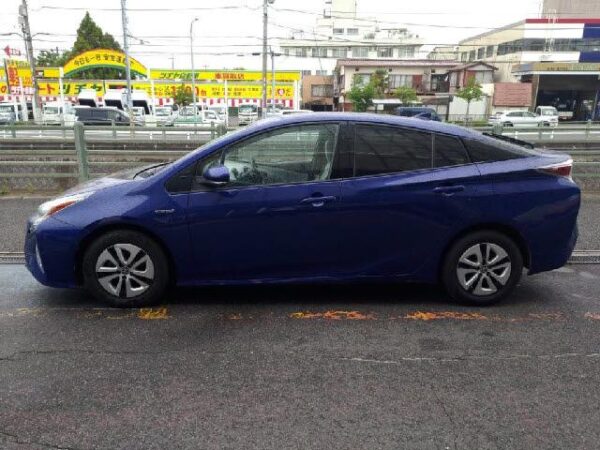Ref:AUX-18200419 TOYOTA PRIUS 2016 - Image 10