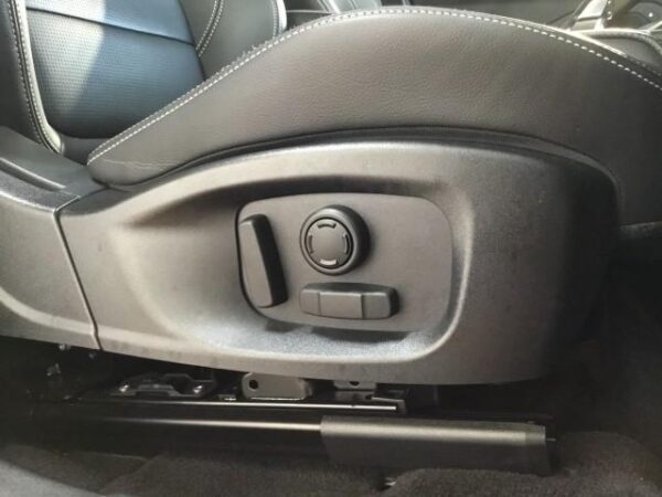 Ref:AUX-18200470 JAGUAR E-PACE 2023 - Image 19