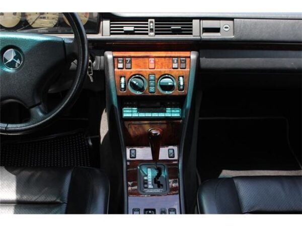 Ref:AUX-18203997 MERCEDES BENZ E-CLASS 1991 - Image 14