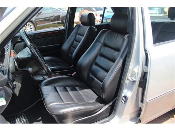 Ref:AUX-18203997 MERCEDES BENZ E-CLASS 1991 - Image 6