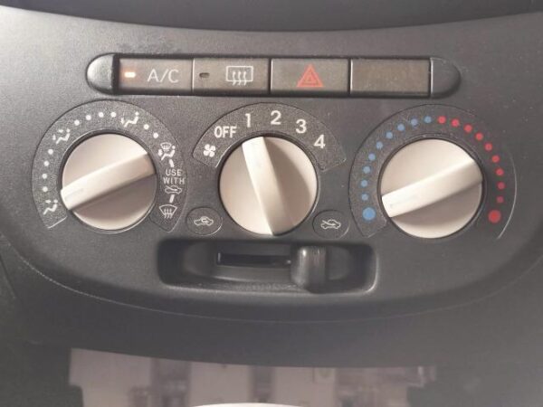 Ref:AUX-18212922 DAIHATSU ESSE 2010 - Image 11
