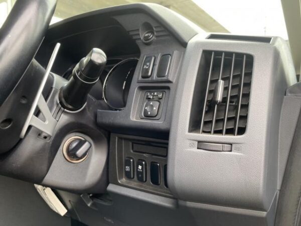 Ref:AUX-18215203 MITSUBISHI DELICA D:5 2007 - Image 11