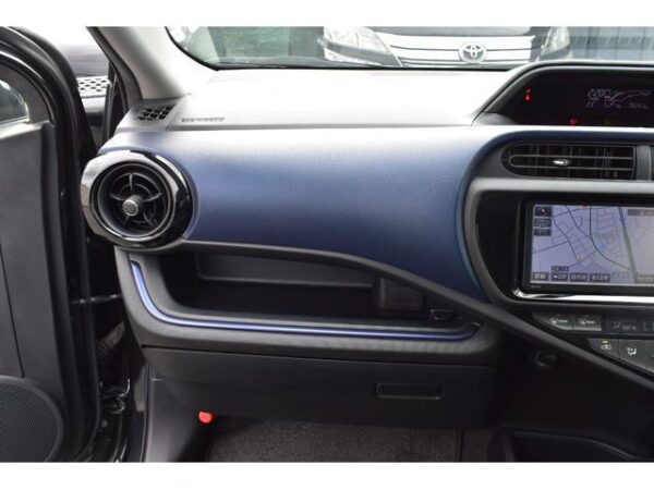 Ref:AUX-18215368 TOYOTA AQUA 2015 - Image 9