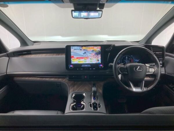 Ref:AUX-18218357 LEXUS LM 2024 - Image 2