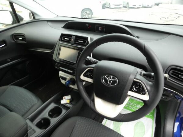 Ref:AUX-18218476 TOYOTA PRIUS 2016 - Image 2