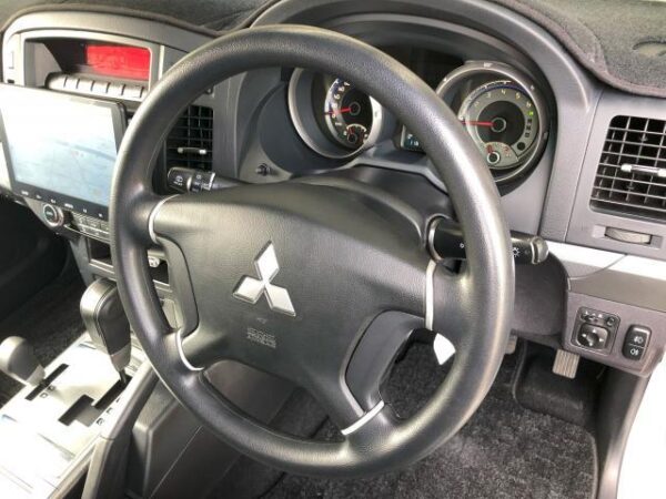 Ref:AUX-18232993 MITSUBISHI PAJERO 2011 - Image 12